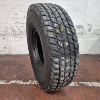 #4014 445/95R25 Michelin X-Crane+ 174F residuo: 15/18mm