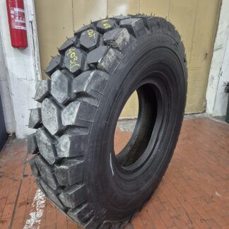 #4031 14.00R24 Carloni CDT ** E3/E4 ricostruito su carcassa Michelin residuo al 100% (34mm)