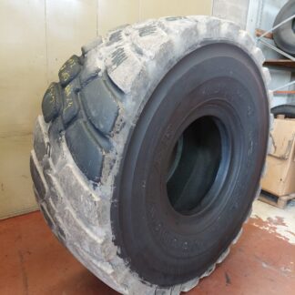#4077 26.5R25 Goodyear GP-4D ** L4 Residuo 27/27 mm