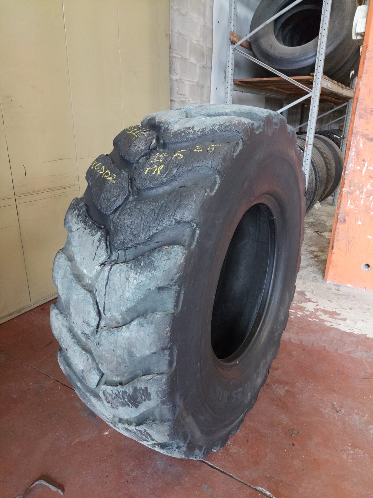 #4114 17.5R25 Michelin XLDD2 * Residuo 20/20 mm
