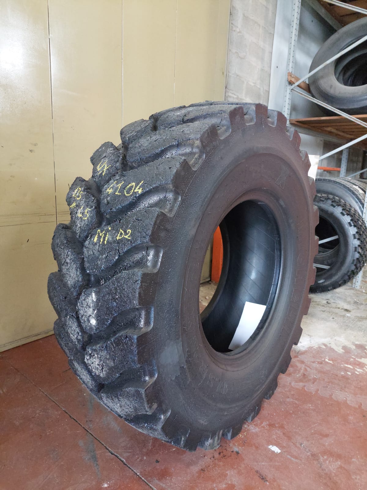 #4104 17.5R25 Michelin XLDD2 * Residuo 29/27 mm