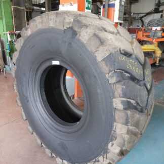 #4111 23.5R25 Carcassa integrale ricostruita in CLDD1 * Residuo 37/37 mm